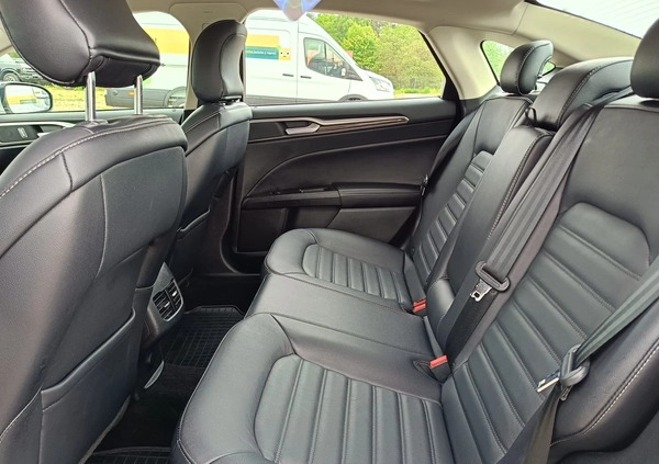Ford Fusion cena 51900 przebieg: 90023, rok produkcji 2016 z Nowe Miasto Lubawskie małe 79